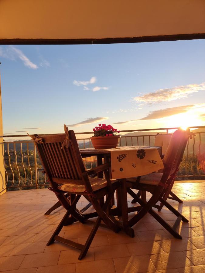 Nickyhouse Holiday Home Giffoni Sei Casali Ngoại thất bức ảnh